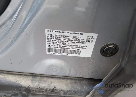 2019 Honda Passport Touring z USA, uszkodzony, nr VIN 5FNYF7H95KB004174